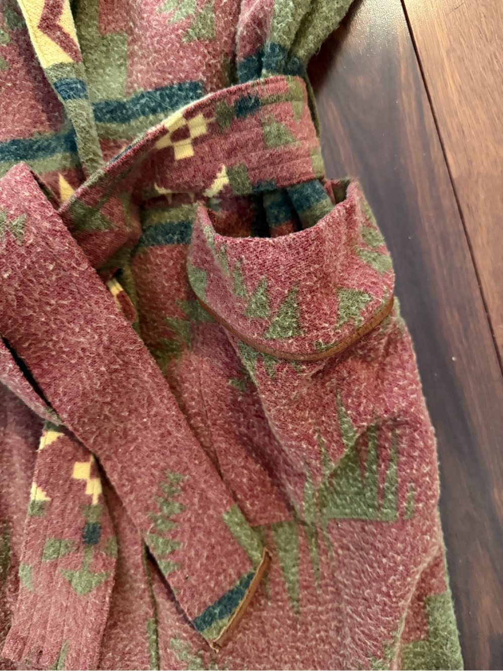 Orvis Men’s Wrap Bathrobe Size M Western Aztec 80 Cotton 20 Poly Warm - Picture 9 of 12